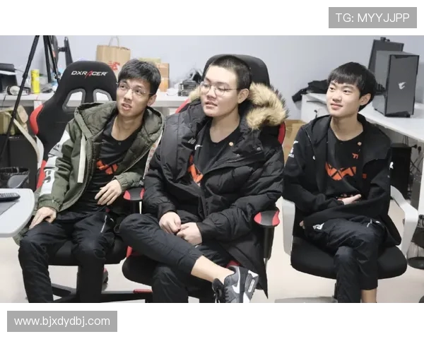 DOTA2热议V5战队团队协作问题引发玩家热烈讨论与反思